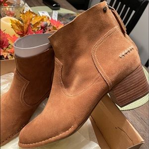 🌟Ugg boot🌟Brand new, almost! Gorgeous boot.